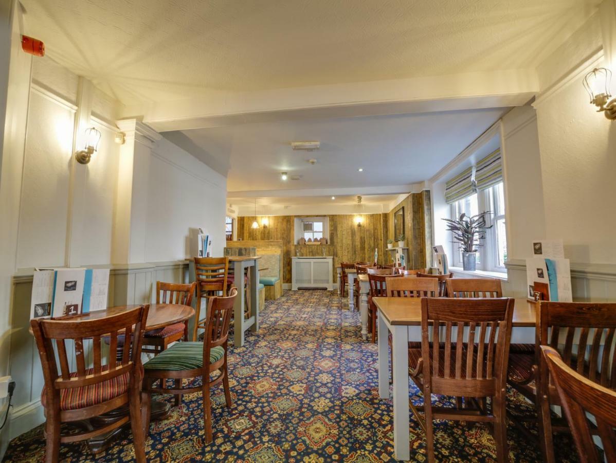 The Swan Hotel ウェイドブリッジ エクステリア 写真